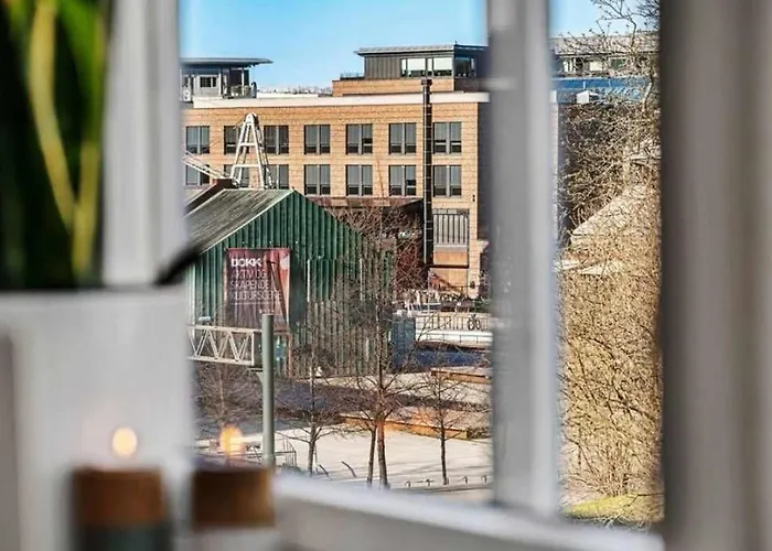 Lys Og Praktisk 2 Roms Solsiden